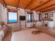 Extravagant Zante Villa Villa Deep Blue Great Sea Views 4 Bedrooms Agios Nikolaos – photo 4