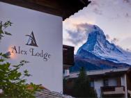 Alex Lodge Private Luxury Apartments