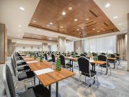 DoubleTree by Hilton Krakow Hotel & Convention Center – photo 25