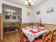 Beautiful Home In Plaski With Wifi, Outdoor Swimming Pool And 2 Bedrooms – photo 27