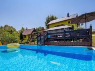 Beautiful Home In Plaski With Wifi, Outdoor Swimming Pool And 2 Bedrooms – photo 5