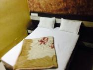 1 Br Guest House In Naroda, Ahmedabad (c074), By Guesthouser