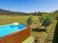 Beautiful Home In Plaski With Wifi, Outdoor Swimming Pool And 2 Bedrooms – photo 8