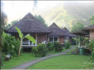Tauhanihani Village Lodge La Vague Bleue