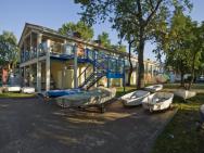 Yacht Club Residence