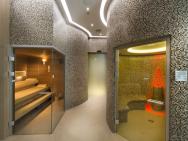 DoubleTree by Hilton Hotel & Conference Centre Warsaw – photo 10