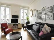 204340 - A Two-room Apartment With Traditional Chic Style In The Marais – photo 6